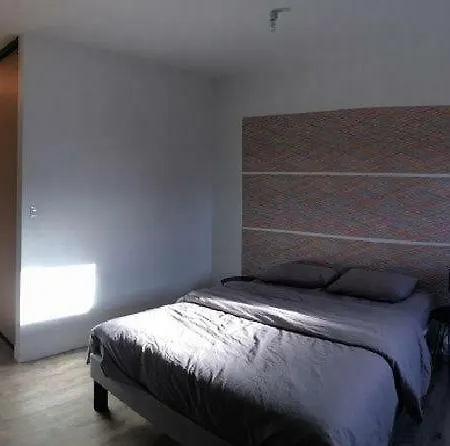 Cocon Ultra Centre Гостевой дом 3*