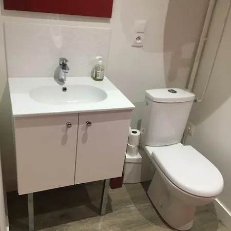 Cocon Ultra Centre Гостевой дом Ле-Ман